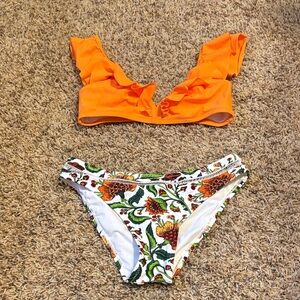 Cupshe Orange Ruffle Bikini Top with Floral Print Bottom